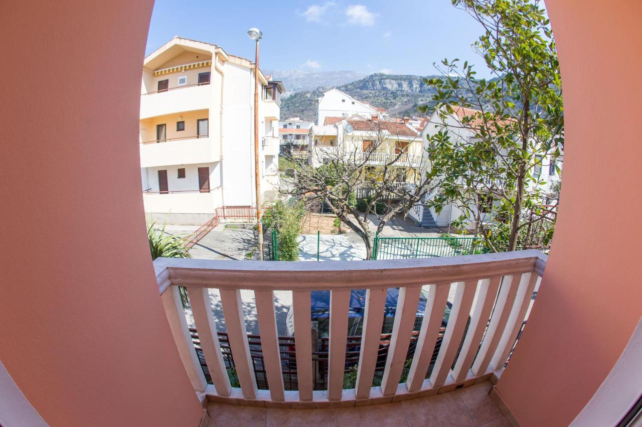 Angela Apartament Budva